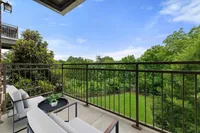 Roswell City Walk - Balcony