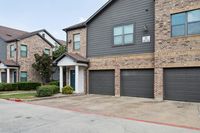 Avenues at Northpointe - Attached Garage