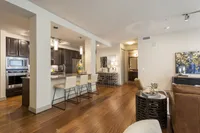 An inviting space to cook, gather, and connect. Pearl Residences at City Centre Apartment Dinning Room and Kitchen | Houston, TX Apartments | Houston CityCentre Apartments