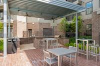Pearl Woodlake Courtyard | Houston, TX Apartments | 1-3 Bedroom Apartments in Houston