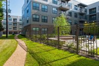 Pearl Woodlake | Houston, TX Apartments | 1-3 Bedroom Apartments in Houston