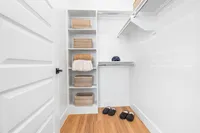 houston apartments | apartments near memorial city | apartments zoned to Katy ISD | apartments near hwy6 |Chic modern closet | Caroline at Memorial | Houston, Texas