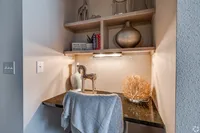 greenway area apartments | apartments near river oaks | apartments near upper kirby | 36 Sixty Business Lounge | Houston, TX Apartments | Essential Housing Apartments