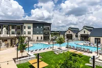 Caroline Longhorn Quarry | San Antonio Apartments | Apartments in San Antonio, TX