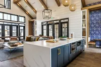 Caroline Longhorn Quarry | San Antonio Apartments | Apartments in San Antonio, TX