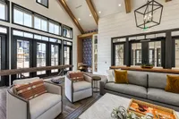 Caroline Longhorn Quarry | San Antonio Apartments | Apartments in San Antonio, TX