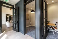 Caroline Longhorn Quarry | San Antonio Apartments | Apartments in San Antonio, TX