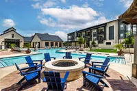Caroline Longhorn Quarry | San Antonio Apartments | Apartments in San Antonio, TX