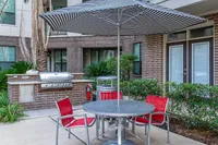 Pearl Greenway | Houston, TX Apartments | Greenway Plaza | Upper Kirby Apartments