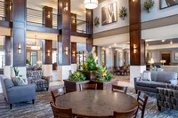Tastefuly decorated lounge with comfortable seating | Attivo Trails Ankeny | Ankeny, Iowa