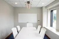 Shared Study Room | 2700 Lincoln - Near Iowa Stat University