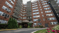 Bright and open large floorplans with ample living space at a 55+ community on the Main Line in Philadelphia.