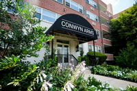 Apartment community in Bryn Mawr with tree‑lined surroundings and ample parking