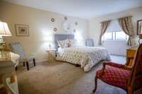 Delaire Landing Bedroom