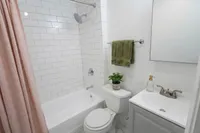 Westbury Brownstones Bathroom