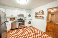 1433_1R_Kitchen_Staged