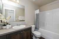 25-Bathroom
