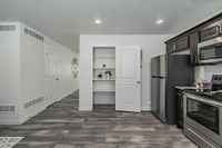 27-Kitchen
