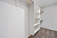 19-Master Closet