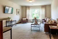 4BR/2BA Deluxe-Virtually Staged