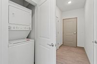 Full sized stackable washer/dryer