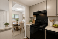 Kitchen & Dining