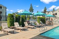 Pool l Luxury Apartments in Puyallup, WA l Silver Creek