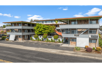 Front View of 601 Jackson Apartments