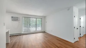 2/1 balcony