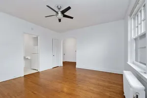 Livingroom Picture 2
