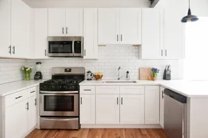 Fully-Equipped Chef\'s Kitchen