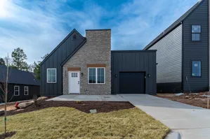 Owen-Silos-Subdivision-Luxury-Homes-South-Springfield-Missouri-Two-Bedroom-Rue- Exteriors