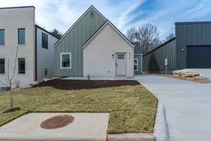 Owen-Silos-South-Springfield-Missouri-Furnished-Homes-The-Sable-5717-Two-Bedroom-Front-Exterior
