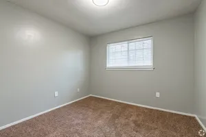 Lexington Apartments - Empty Room