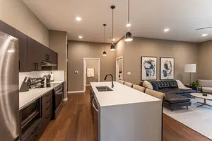 Heritage-Apartments-Springfield-Missouri-Luxury-Homes-Furnished-Three-Bedroom-Kitchen-Living-Room