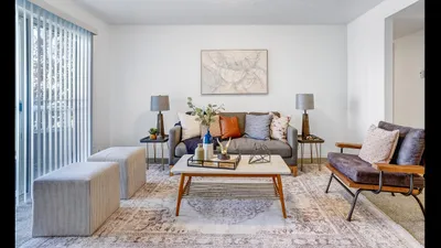 Cascade Springs - Stylish Living Room