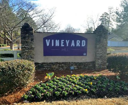 Vineyard Hill Sign