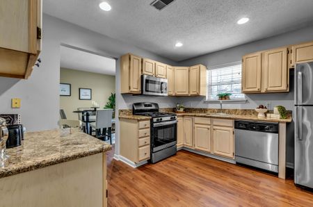Gorgeous Kitchens at Williamsville Apartments | StoneGate Apartment Homes