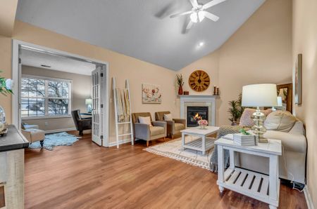 Stunning Fireplaces and Vaulted Ceilings in the Townhomes at Williamsville Apartment Rentals | StoneGate Apartment Homes