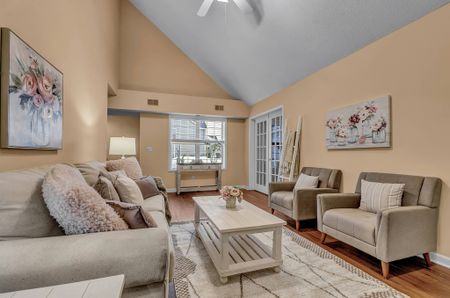 Vaulted Ceilings | Apartment Homes In Williamsville | StoneGate Apartment Homes