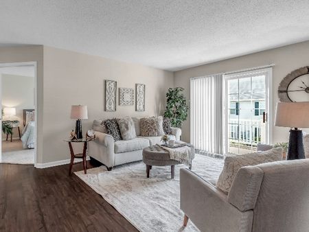 Bright Open Living Room | East Amherst NY Apartment Homes | Autumn Creek Apartments