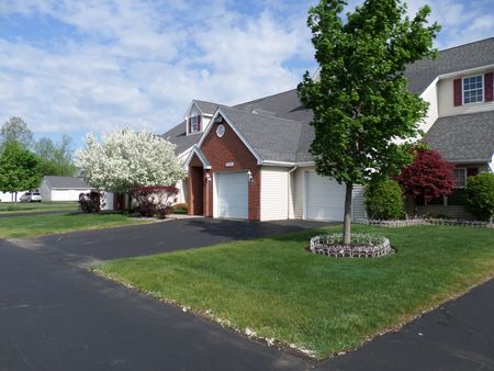 Apartment in Williamsville, NY | StoneGate of Clarence Apartment Homes