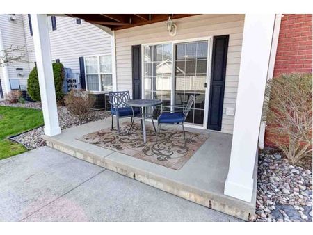 Spacious Porch Area | East Amherst NY Apartments | Autumn Creek Apartments