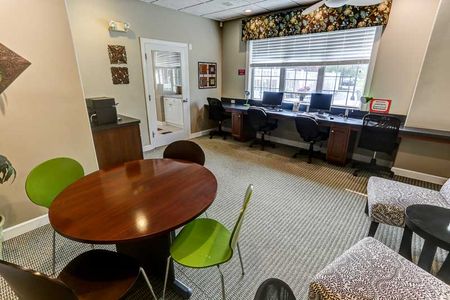 Resident Business Center | East Amherst NY Apartment For Rent | Autumn Creek Apartments