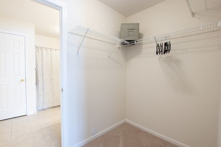 Spacious Closet | Apartments in East Amherst, NY | Autumn Creek Apartments