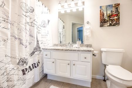 Luxurious Master Bathroom | Apartment in East Amherst, NY | Autumn Creek Apartments