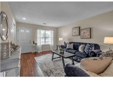 Open Living Space at Williamsville Apartments | StoneGate Apartment Homes