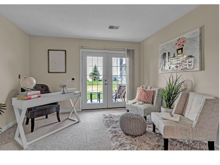 Private Patio | Apartments for rent in Williamsville NY | StoneGate Apartment Homes