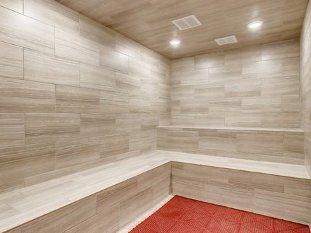 Steam room with 3 wall-length benches