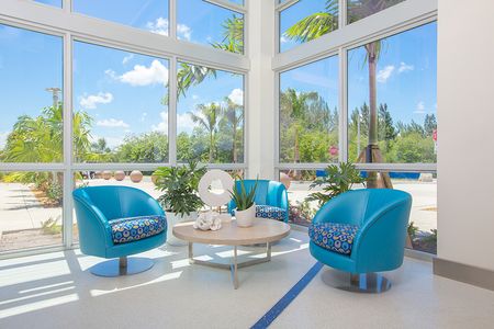 Sitting area | Bayview FIU Miami | Student Apartments in North Miami, FL